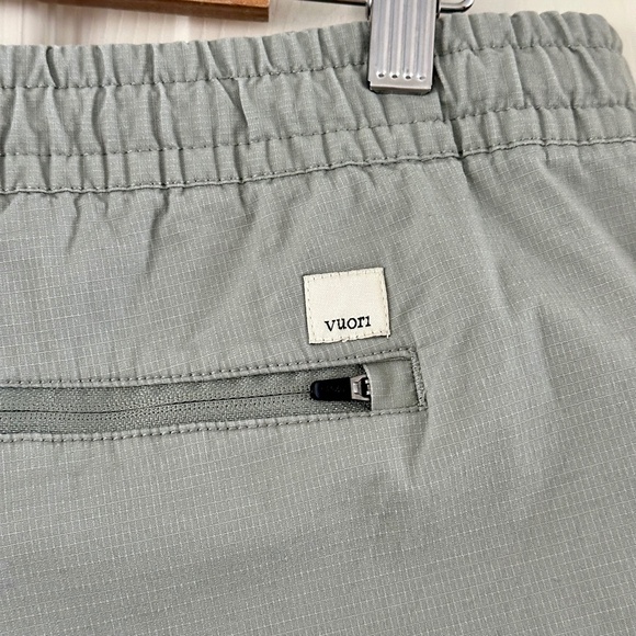 Vuori Vintage Ripstop Short in Eucalyptus Green Women's Size Large - Picture 7 of 11